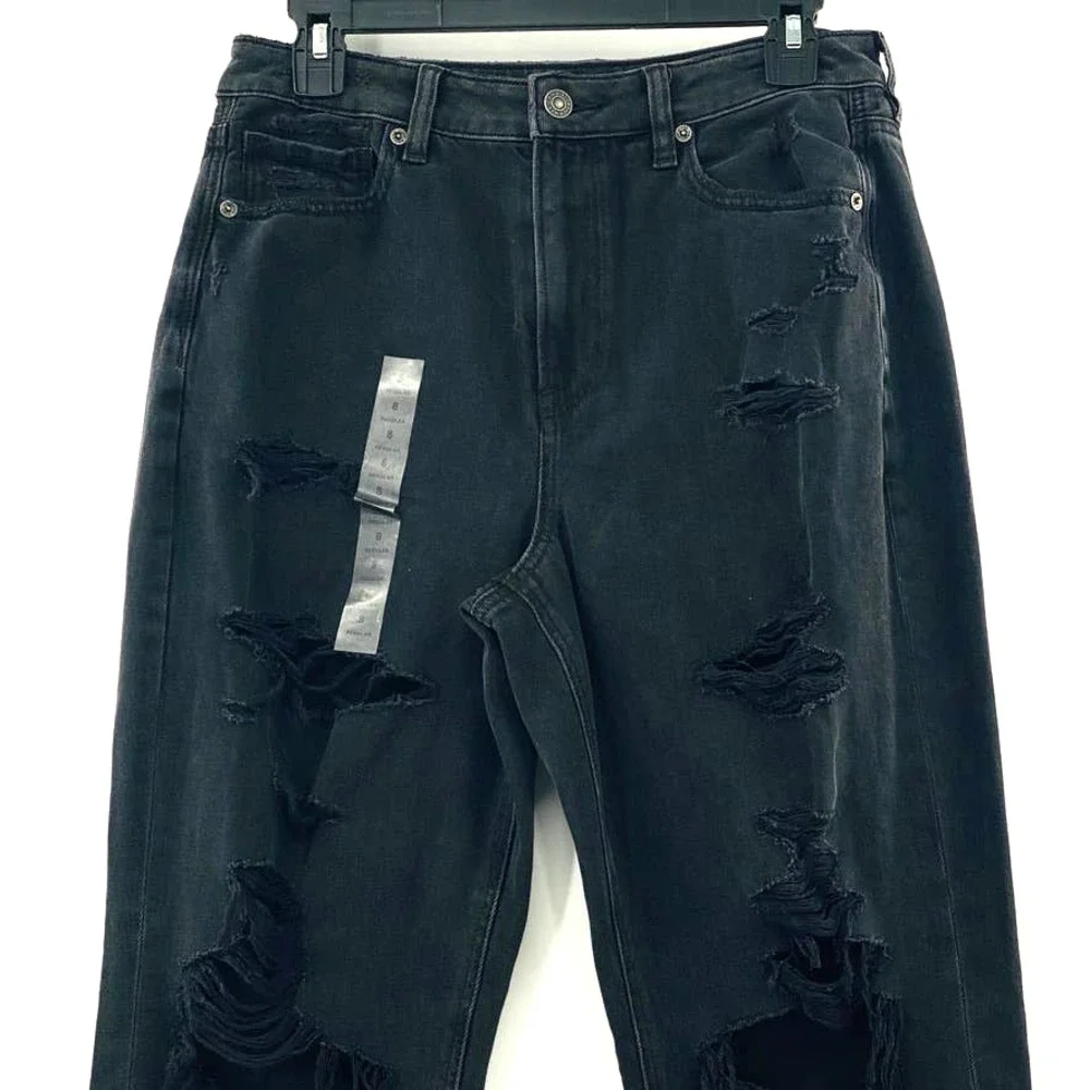 AMERICAN EAGLE Mom Jeans Comfort Stretch Waistband Black Distressed NWT Size 8 - Picture 6 of 16